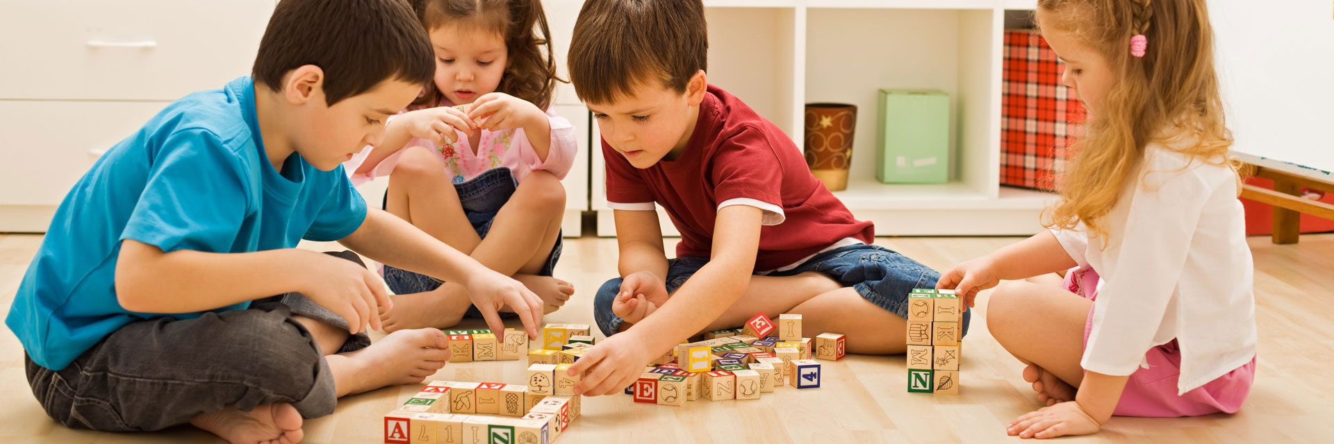slide 17390784 children playing with blocks